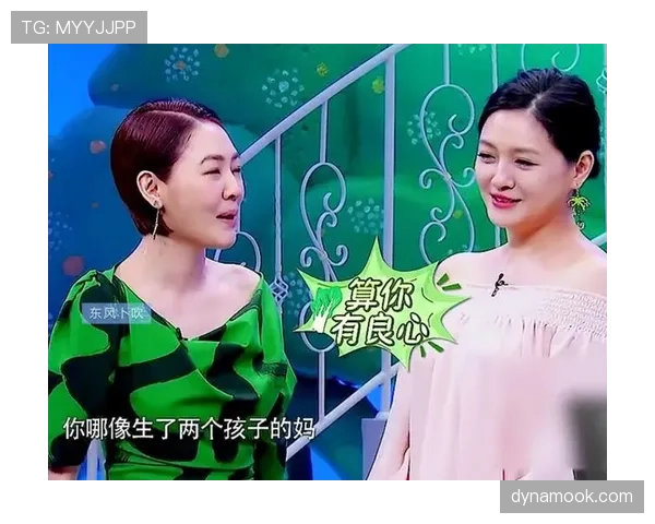 李宗伟训练间隙点外卖,这生活节奏感觉和明星差不多哈哈 李宗伟训练间隙点外卖,这生活节奏感觉和明星差不多哈哈